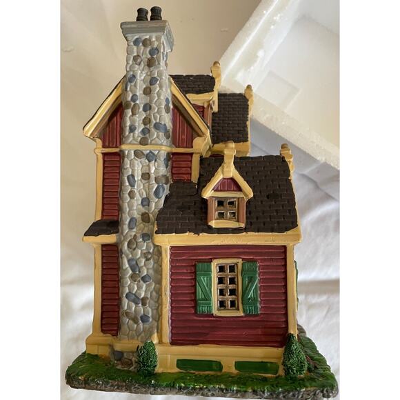 Lemax Village Collection Lighted Building Alpine Peak B & B - Picture 3 of 9